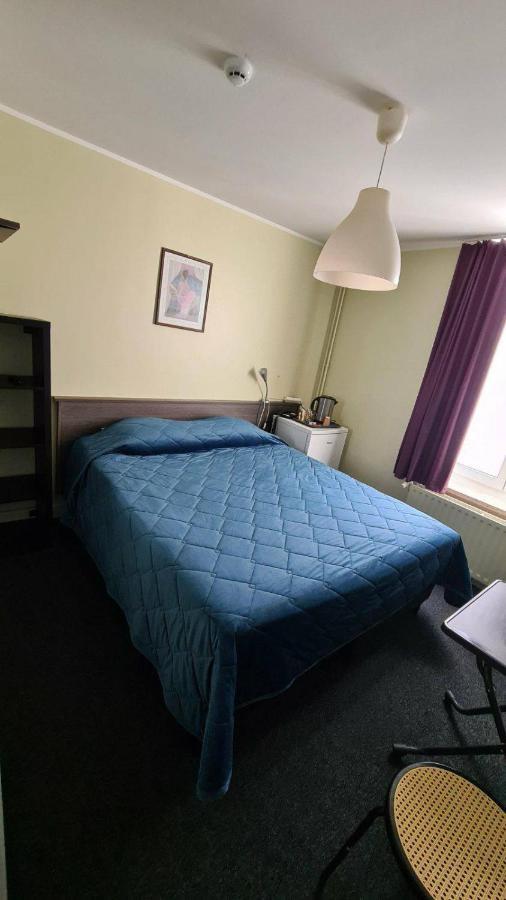 Hotel Melissa Peruwelz Экстерьер фото