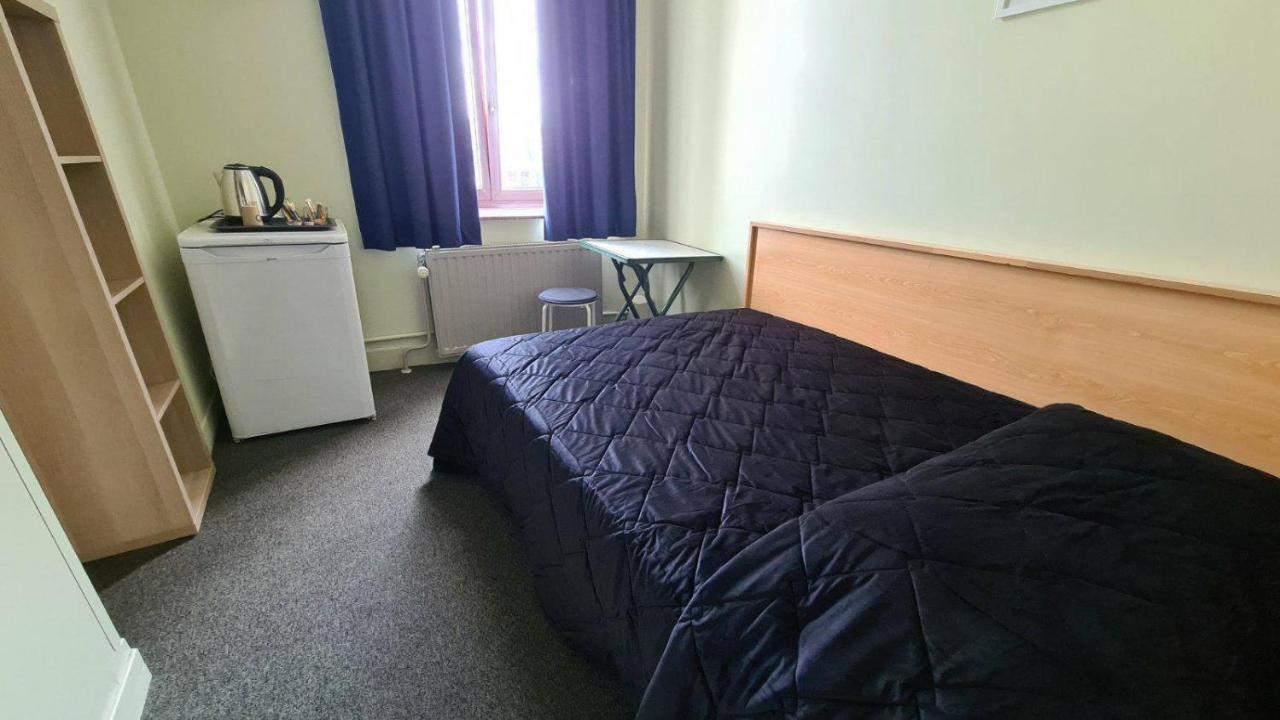 Hotel Melissa Peruwelz Экстерьер фото