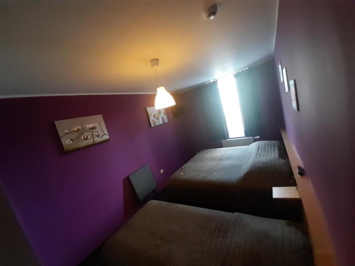 Hotel Melissa Peruwelz Экстерьер фото
