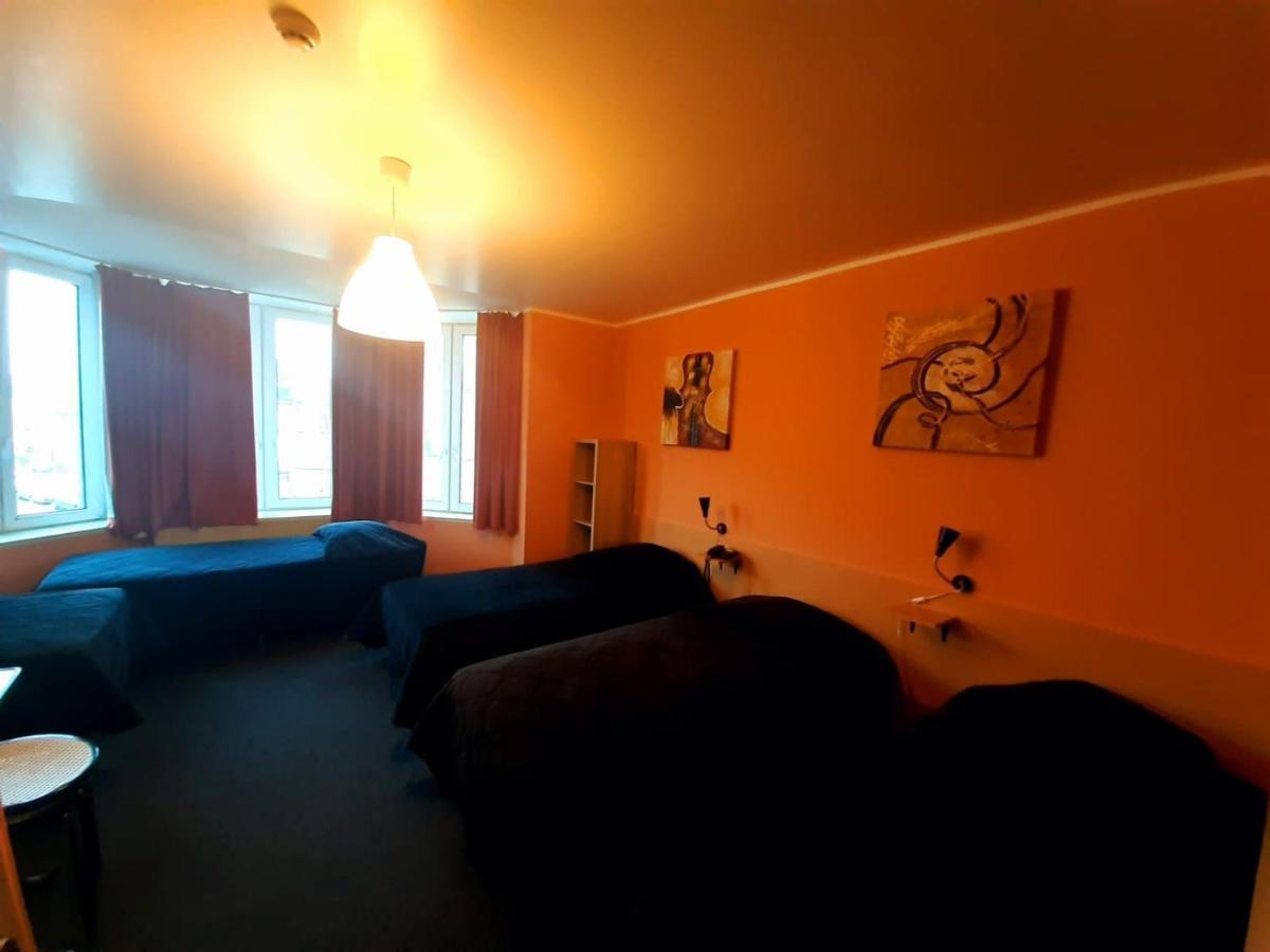 Hotel Melissa Peruwelz Экстерьер фото