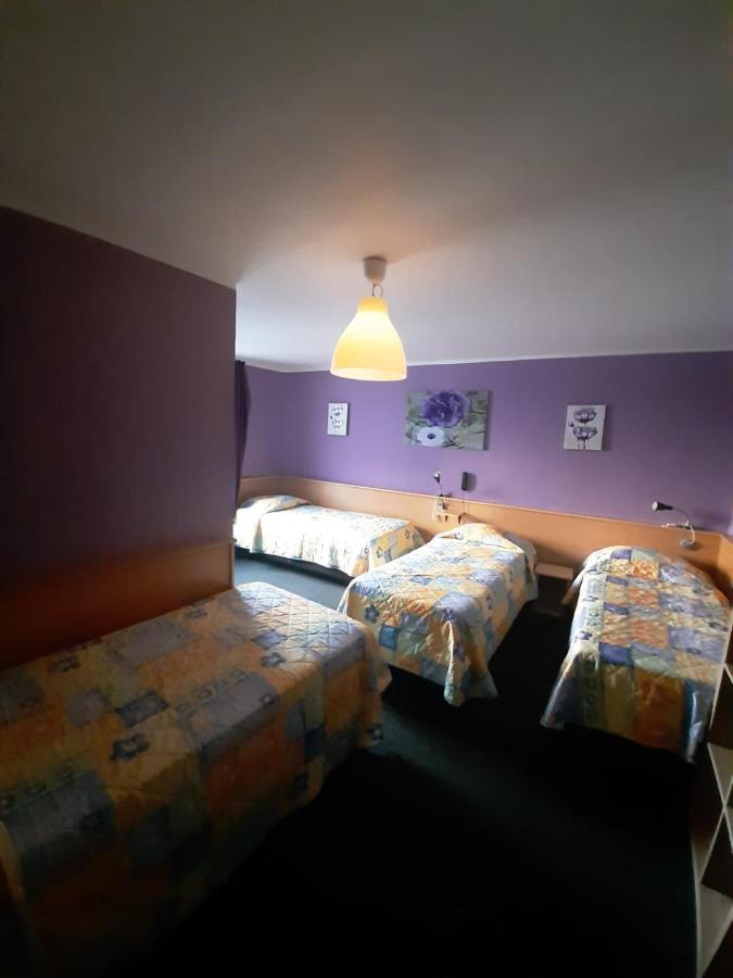Hotel Melissa Peruwelz Экстерьер фото