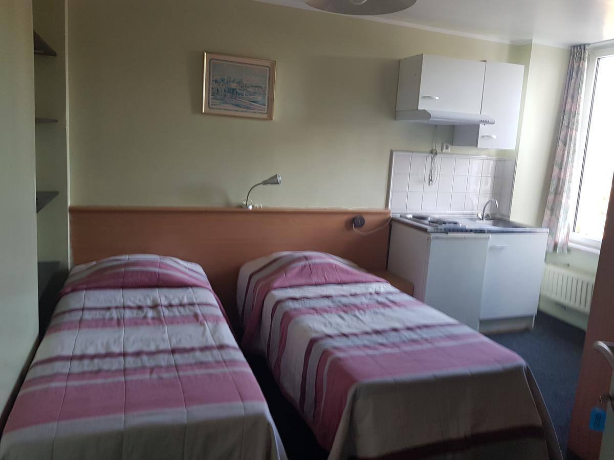 Hotel Melissa Peruwelz Экстерьер фото