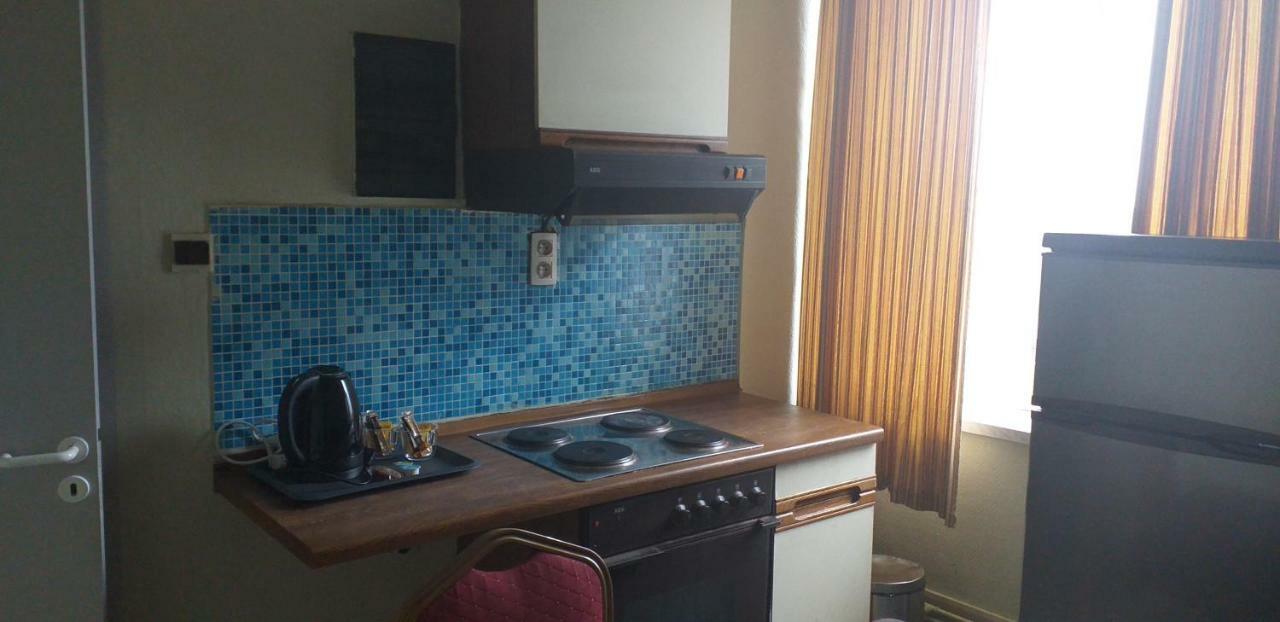Hotel Melissa Peruwelz Экстерьер фото